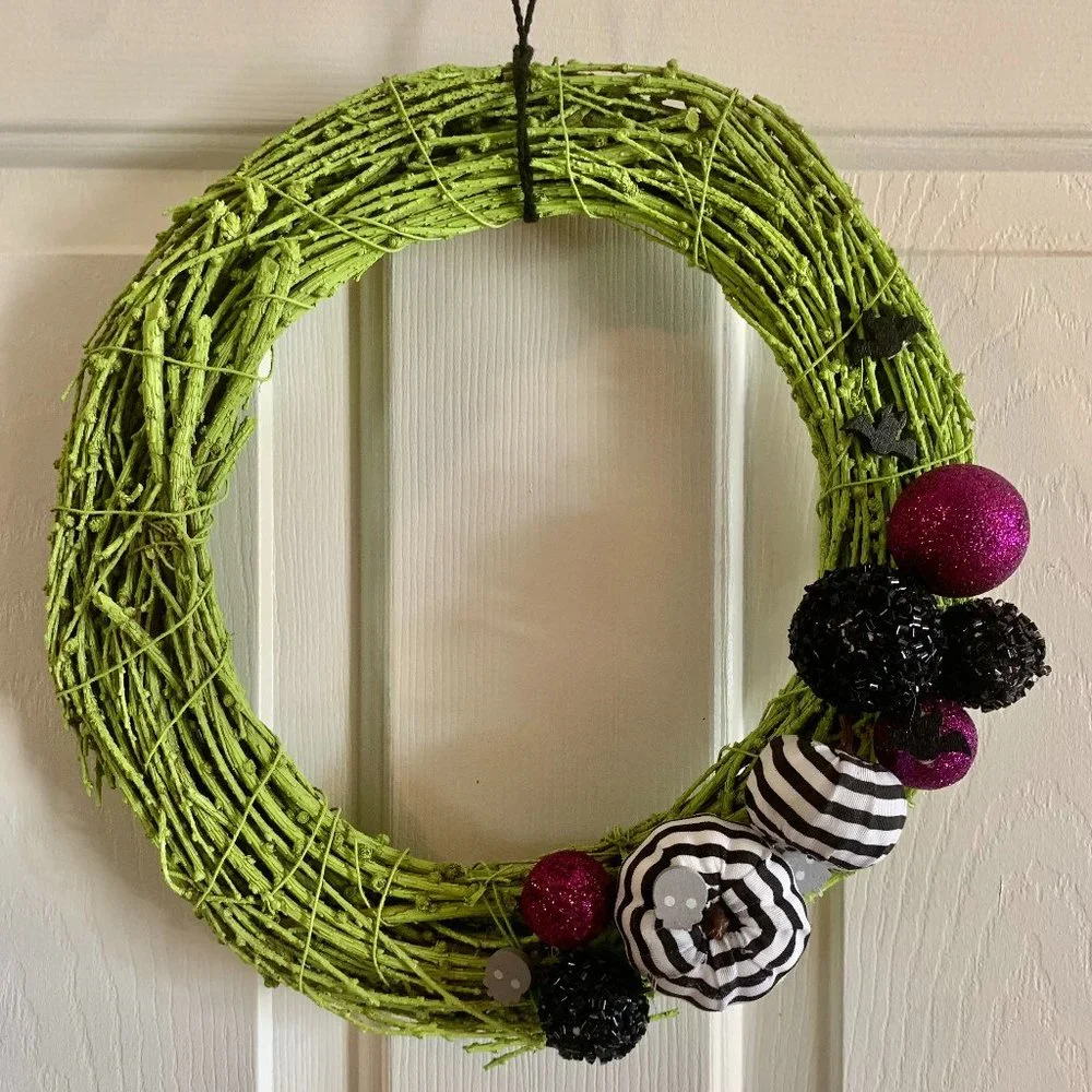 Black and White Pumpkins with Skulls & Bats - Lime Green Happy Halloween Wreath